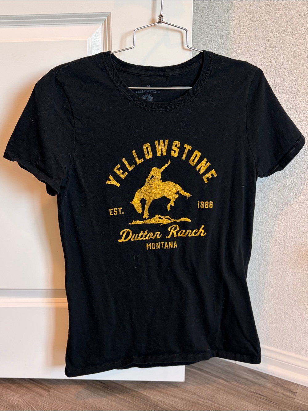 Yellowstone Dutton Ranch Montana black shirt